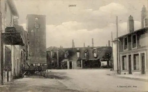 Ak Jarny Meurthe et Moselle, Straße, Hotel de l'Est, Trümmer, Turm, Turmuhr