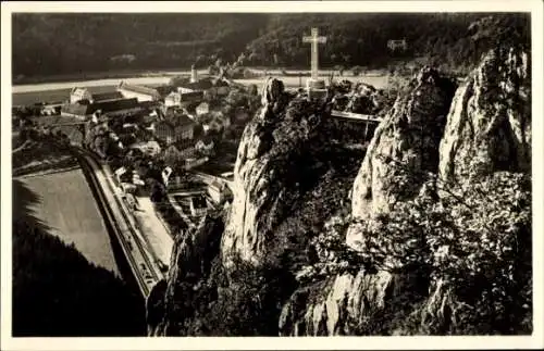 Ak Beuron an der Donau Württemberg, Teilansicht, Petersfelsen, Kreuz