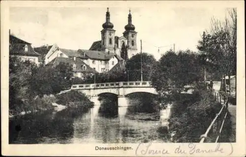 Ak Donaueschingen, Brücke mit Kirche