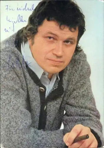 Ak Sänger Gerhard Polt, Portrait, Zigarre, Autogramm