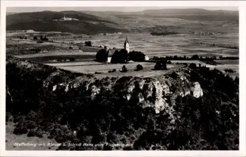 Ak Bad Staffelstein am Main Oberfranken, Fliegeraufnahme Staffelberg mit Klause und Schloss Banz