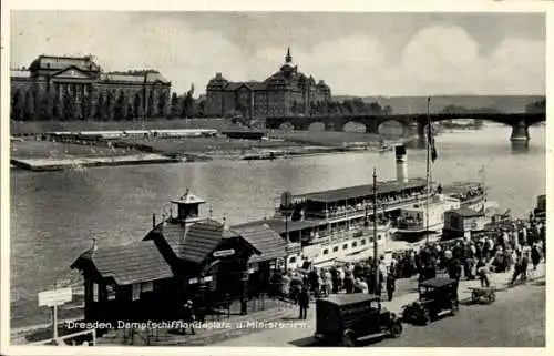 Ak Dresden, Dampfschifflandeplatz und Ministerien, Elbe, Brücke