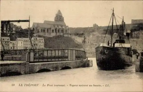 Ak Le Tréport Seine Maritime, Pont tournant, vapeur entrant au bassin