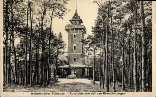 Ak Woltersdorf bei Berlin, Woltersdorfer Schleuse, Aussichtsturm auf den Kranichsbergen