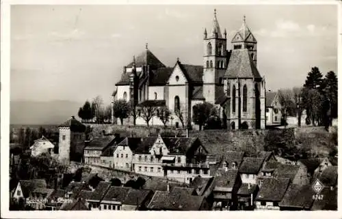 Ak Breisach am Oberrhein, Kirche, Wohnhäuser