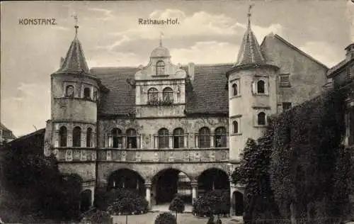 Ak Konstanz am Bodensee, Rathaus-Hof