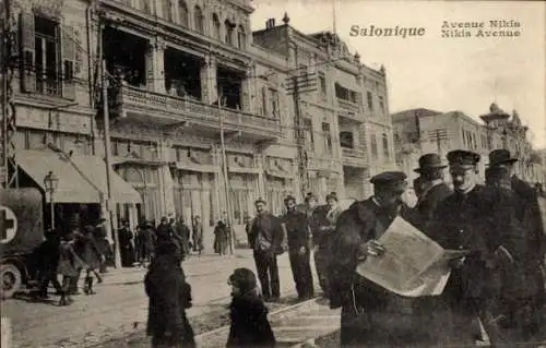 Ak Saloniki Thessaloniki Griechenland, Nikis Straße, Passanten