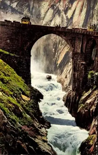 Ak Göschenen Kanton Uri, Gotthardbahn, Teufelsbrücke