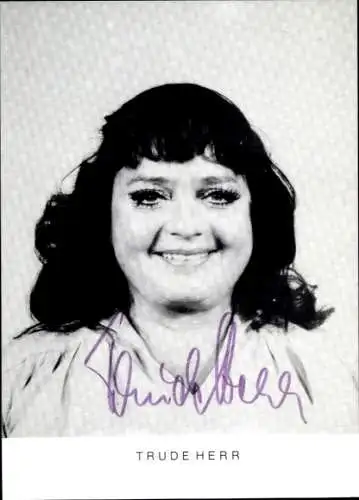 Ak Schauspielerin Trude Herr, Portrait, Autogramm