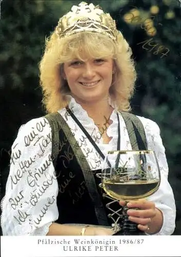 Ak Schauspielerin Ulrike Peter, Portrait, Autogramm, Pfälzische Weinkönigin 1986/87, Weinkelch