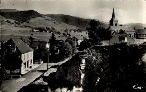 Ak Le Claux Cantal, Avenue de Cheylade