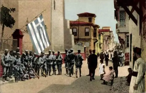 Ak Saloniki Thessaloniki Griechenland, Straßenpartie, Soldaten