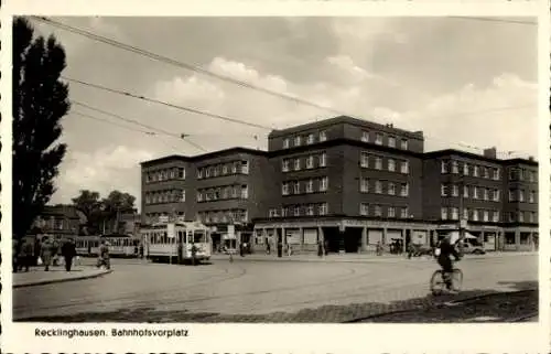 Ak Recklinghausen im Ruhrgebiet, Bahnhofsvorplatz, Straßenbahn