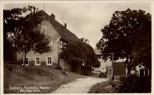 Ak Heynitz Nossen Kreis Meißen, Partie am Gasthof von Hugo Dietze