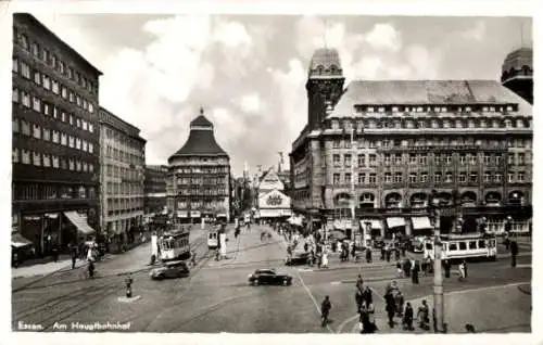 Ak Essen im Ruhrgebiet, Am Hauptbahnhof, Straßenbahnen