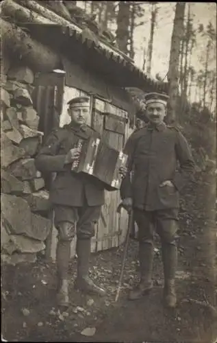 Foto Ak Deutsche Soldaten in Uniformen, Musikinstrument, Kaiserzeit