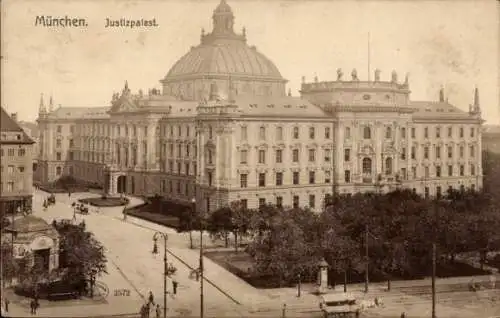 Ak München, Justizpalast