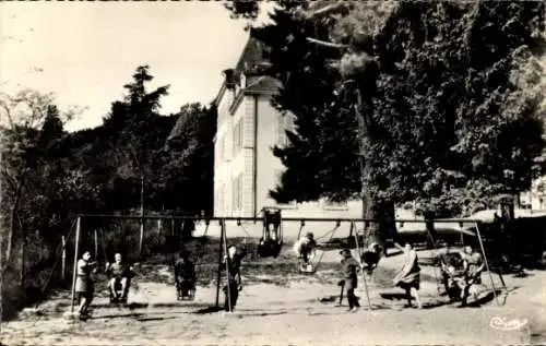 Ak Beaujeu, Aerium Mauchamp, Spielplatz, Schaukel, Kinder