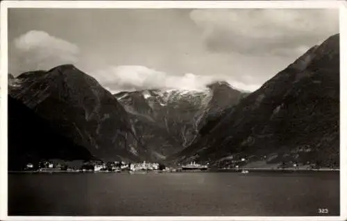 Ak Balholmen Norwegen, Blick auf die Stadt mit Essefjord