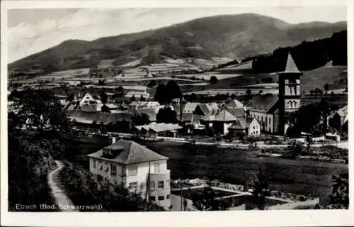 Ak Elzach im Schwarzwald, Panorama, Kirche