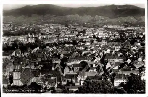 Ak Offenburg in Baden Schwarzwald, Krankenhaus, Fliegeraufnahme