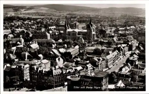 Ak Trier an der Mosel, Fliegeraufnahme, Porta Nigra