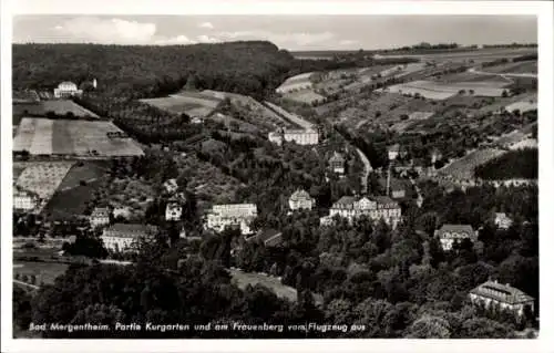 Ak Bad Mergentheim in Tauberfranken, Fliegeraufnahme, Kurgarten, Frauenberg