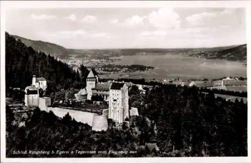 Ak Kreuth am Tegernsee Oberbayern, Schloss Ringberg, Fliegeraufnahme