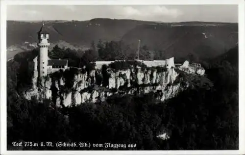 Ak Owen unter Teck Württemberg, Burg Teck, Fliegeraufnahme