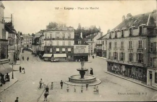 Ak Lagny Seine et Marne, Place du Marche