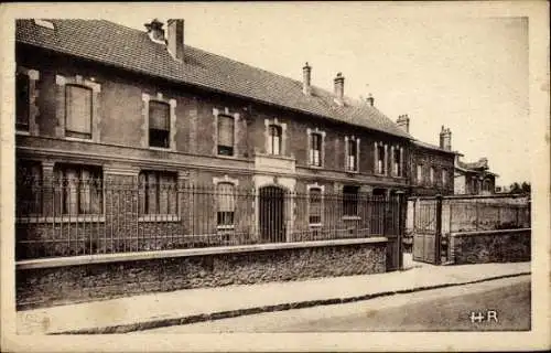 Ak Lagny Seine et Marne, Ecole communale de garcons, Rue Paul-Bert