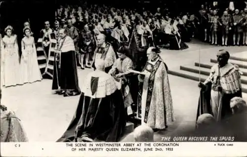 Ak London, Westminster Abbey, Königin Elisabeth II., Krönung 1953, Erhalt der Sporen, Tuck