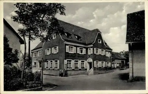 Ak Gaienhofen am Bodensee, Gasthof zum Hirschen, Shell Zapfsäule