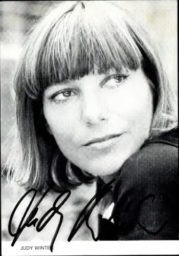 Ak Schauspielerin Judy Winter, Portrait, Autogramm