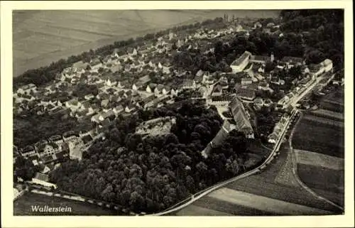 Ak Wallerstein im schwäbischen Kreis Donau Ries, Fliegeraufnahme des Ortes