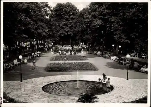 Foto Kołobrzeg Ostseebad Kolberg Pommern, Springbrunnen, Parkpartie