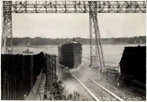 Foto Dampfer Leverkusen, HAPAG, Stapellauf 1928