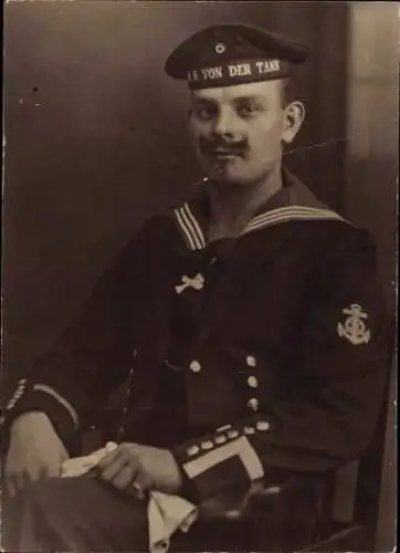 Foto Matrose in Uniform, SMS von der Tann, Portrait