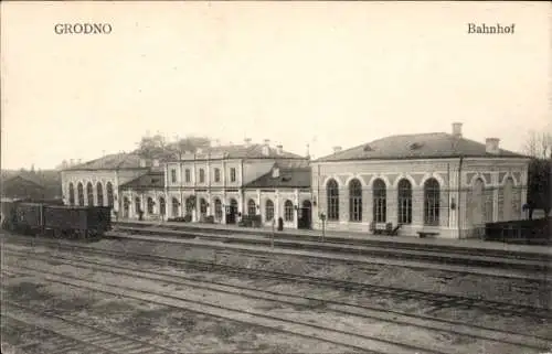 Ak Hrodna Grodno Weißrussland, Bahnhof, Gleisansicht