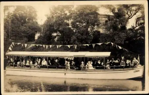 Foto Ak Lünen in Westfalen, Schiff Lünen, Fahrgäste