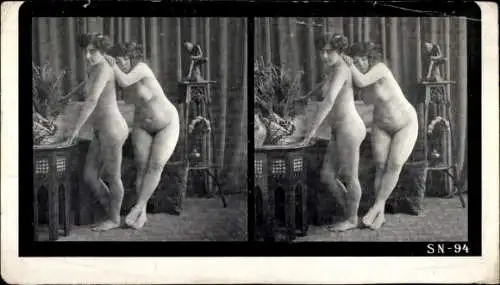 Stereo Foto Erotik, Frauenakt, zwei Frauen, stehend