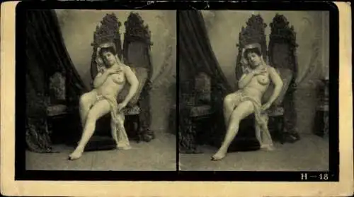 Stereo Foto Erotik, Frauenakt, auf einem Sessel sitzend