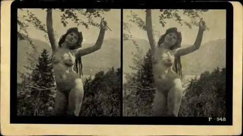 Stereo Foto Erotik, Frauenakt, in der Natur stehend