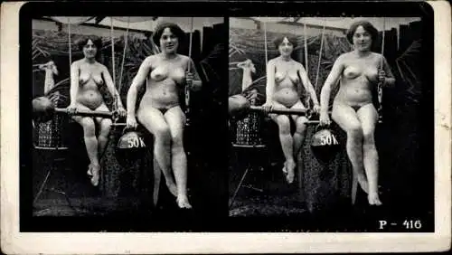 Stereo Foto Erotik, Frauenakt, zwei Frauen, mit Hanteln