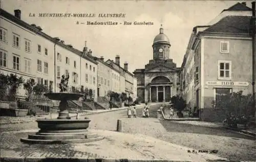 Ak Badonviller Badenweiler Meurthe et Moselle, Rue Gambetta, Brunnen, Turm, Fleury