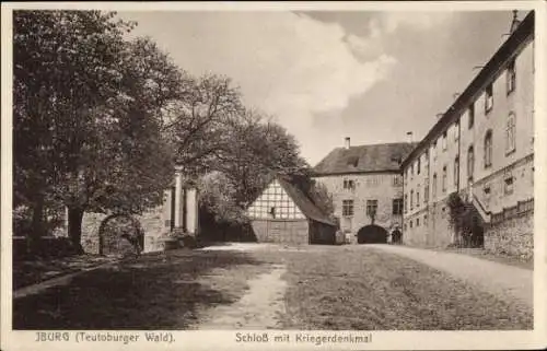 Ak Bad Iburg in Niedersachsen, Schlossaufgang, Kriegerdenkmal