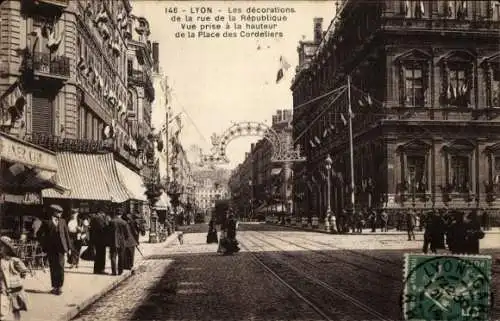 Ak Lyon Rhône, Die Dekorationen der Rue de la Republique, Place des Cordeliers