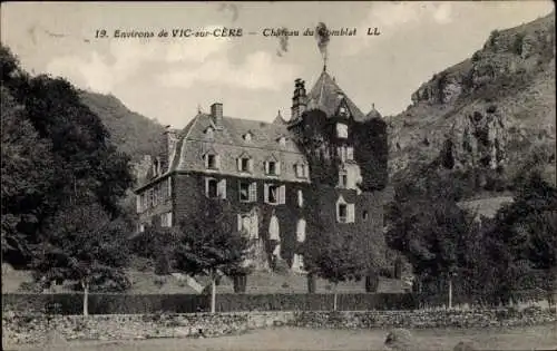 Ak Vic sur Cère Cantal, Chateau du Comblat