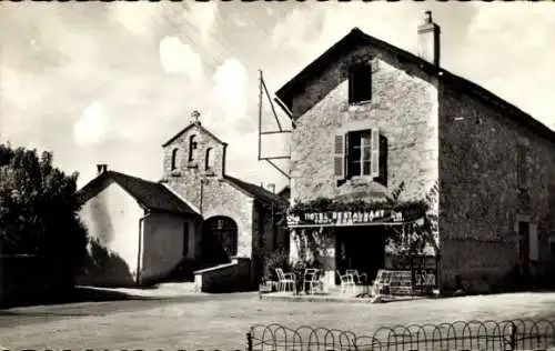 Ak Le Rouget Cantal, Kirche, Hotel