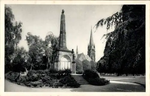 Ak Detmold am Teutoburger Wald, Ehrenmal, Kirchturm